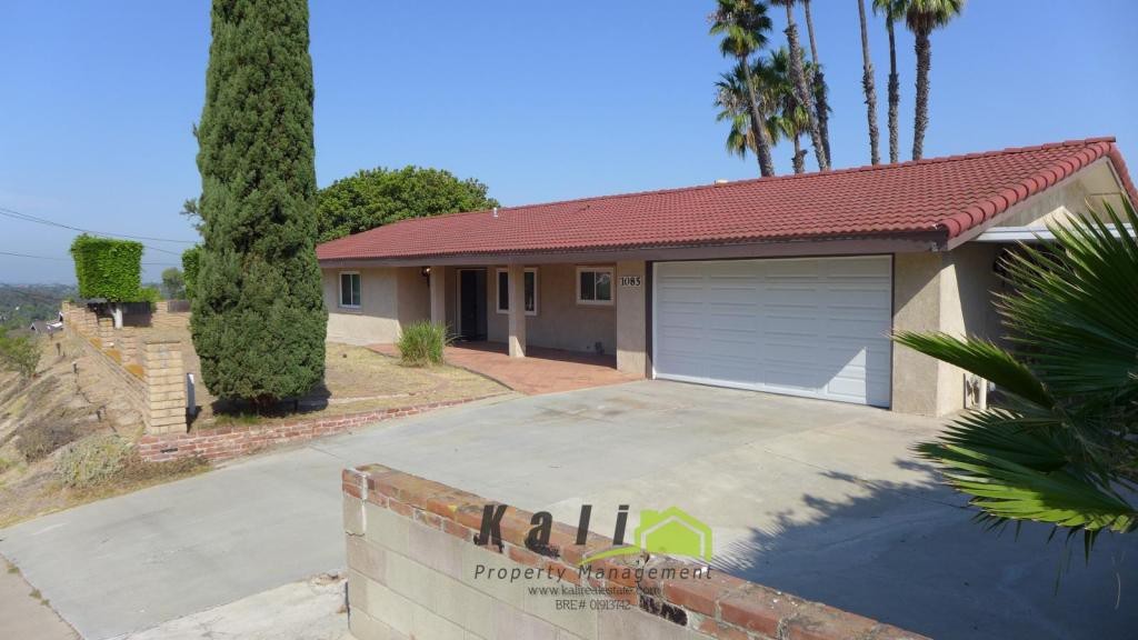 1085 Calle Escarpada - Photo 2 of 27