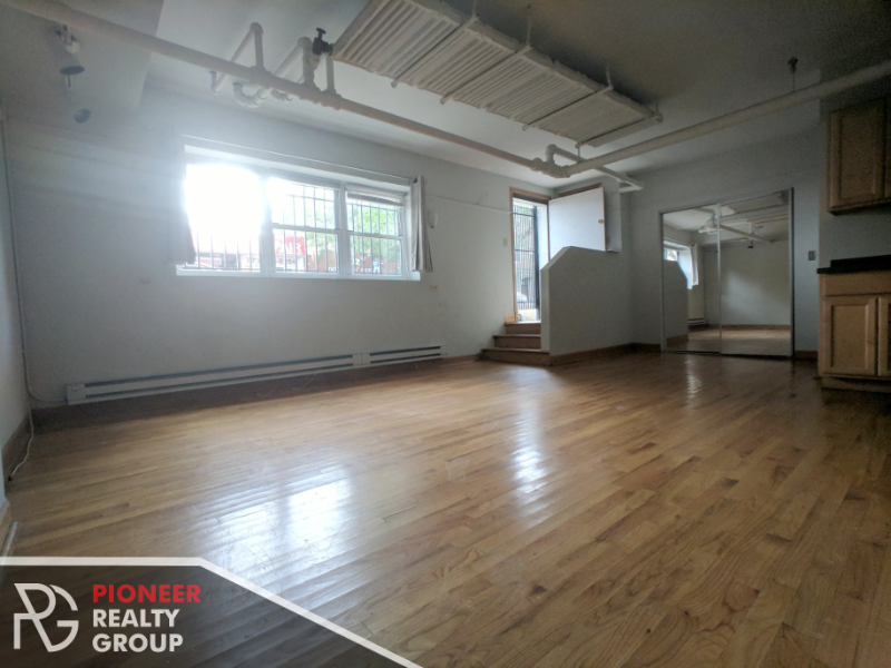 3455 N Seminary Ave #GDN - Photo 3 of 6