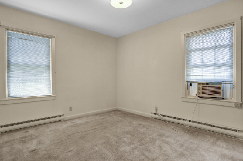 719 Franklin St - Photo 5 of 24