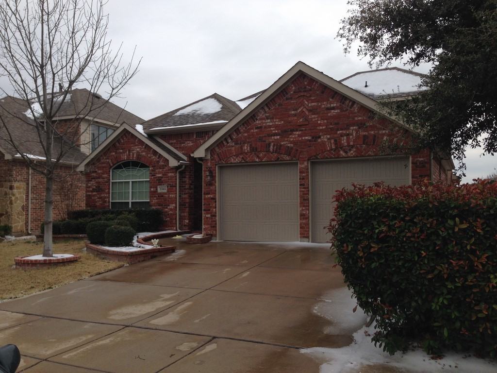 2565 Marina Dr - Photo 3 of 38