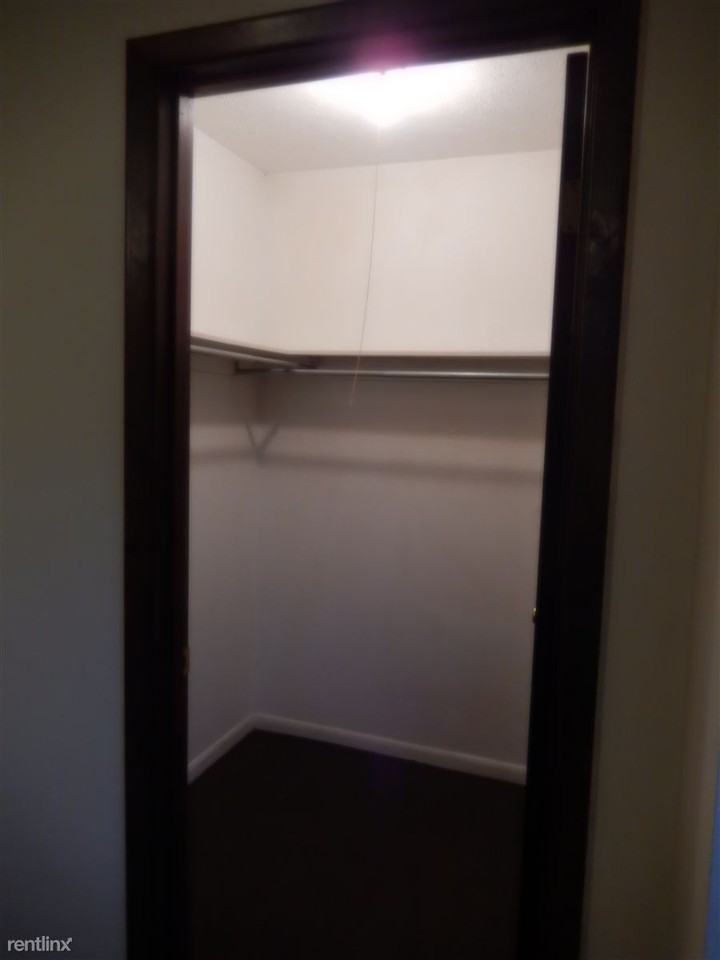 5950 Andrews Rd - Photo 3 of 17