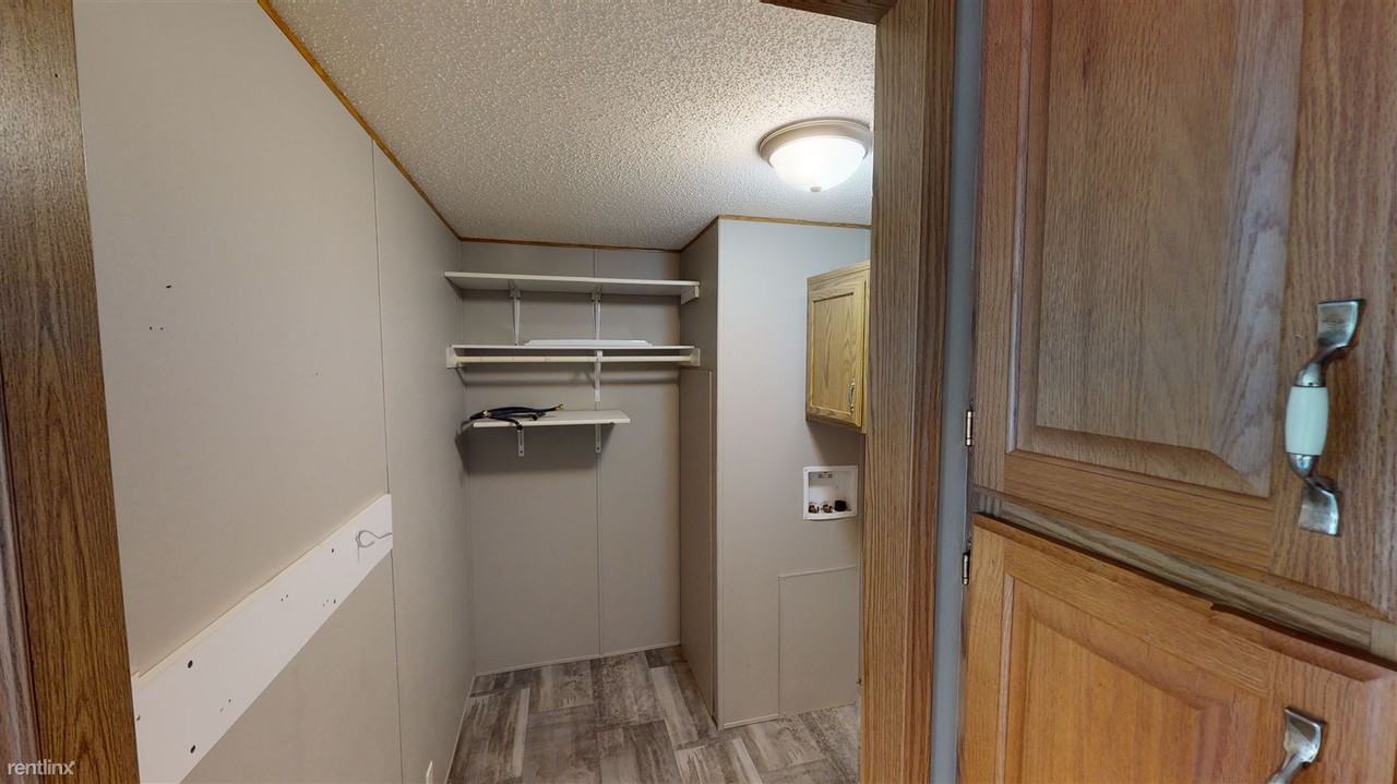 Airport Village Mobile Home Park - Photo 2 of 4