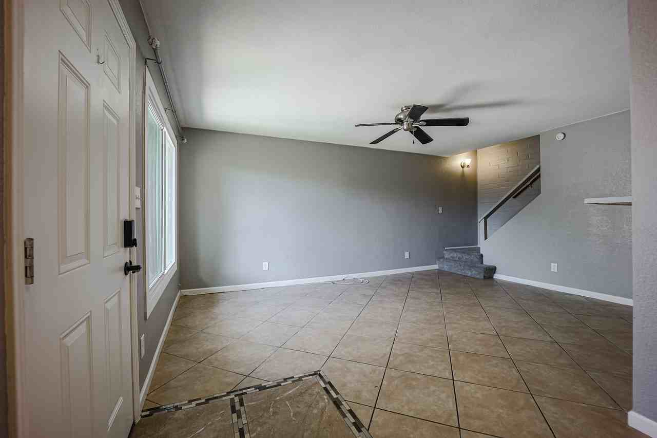6053 N 79th St - Photo 6 of 20
