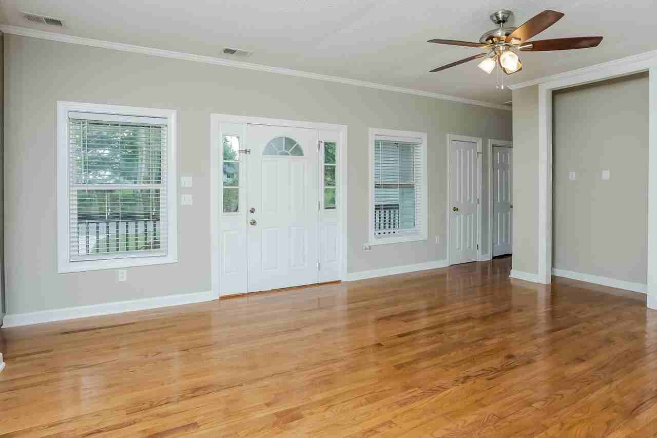 2348 Rolling Hills Rd - Photo 3 of 15