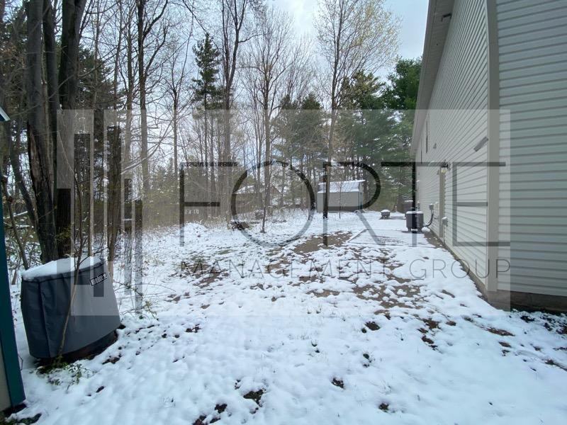 25268 Partlow Dr - Photo 2 of 20