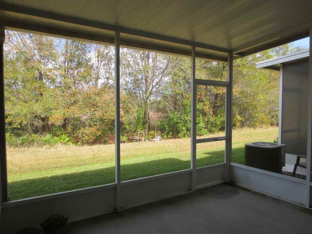 1038 Vista Cay Court - Photo 4 of 14