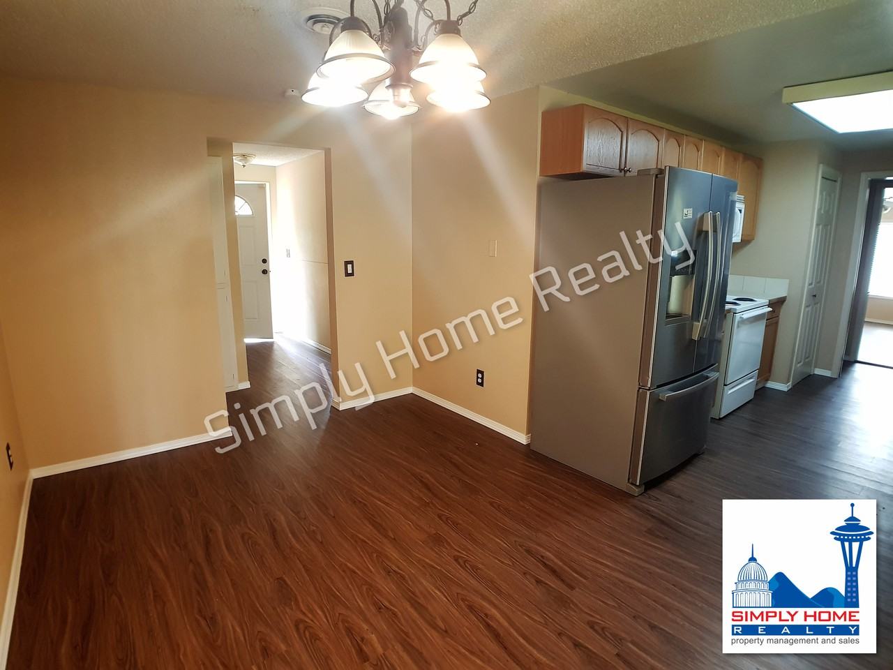 1203 Wynoochee Place Northeast - Photo 2 of 19