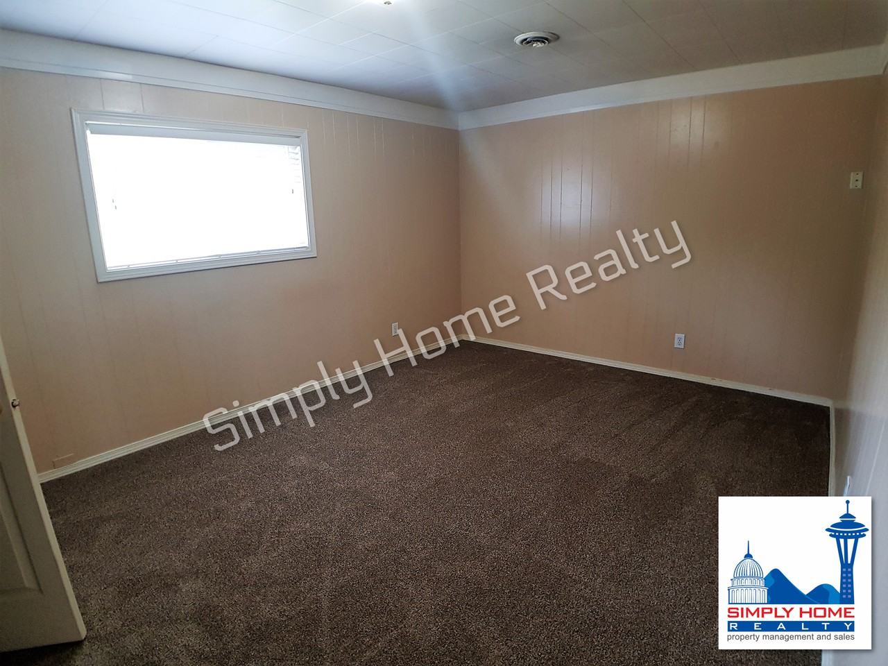 1203 Wynoochee Place Northeast - Photo 7 of 19