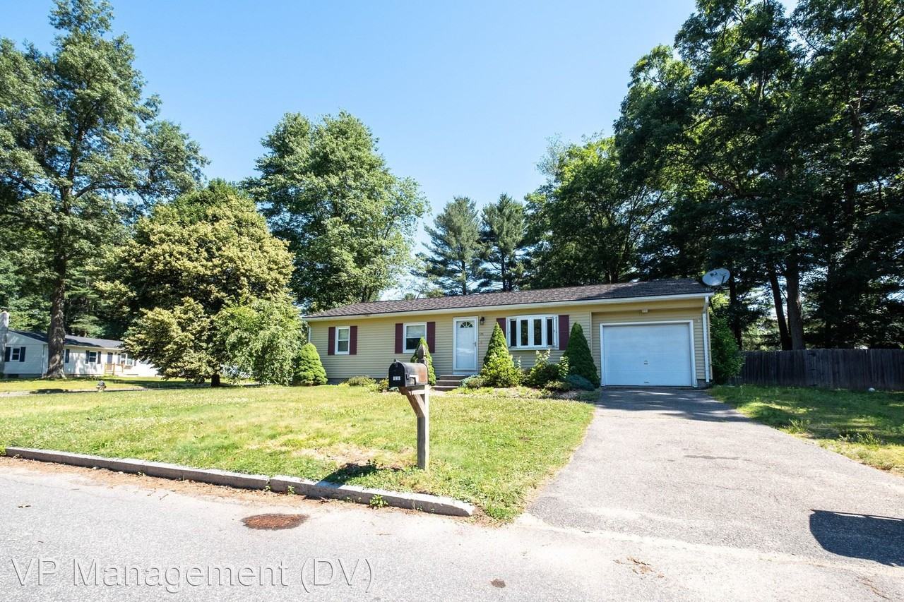 136 Joan St - Photo 2 of 14