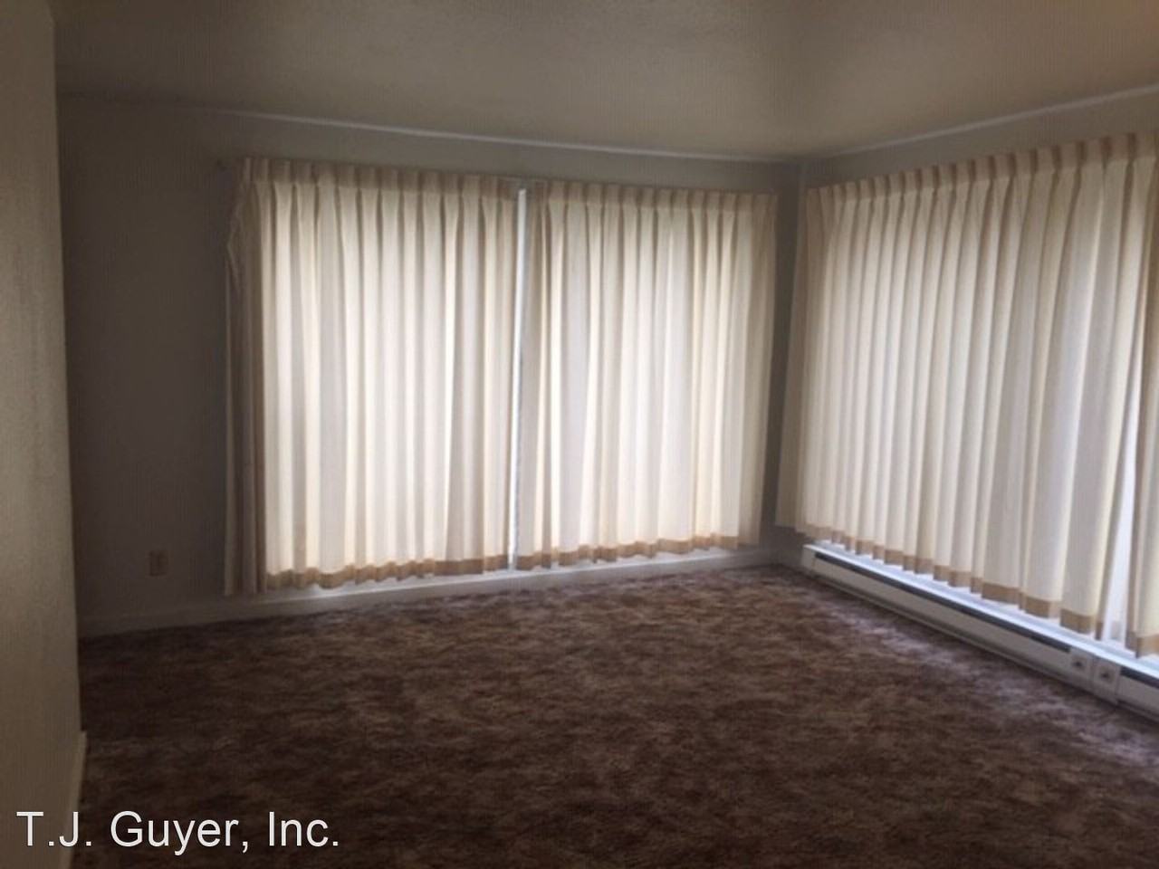 1421,1423 SW Snively Ave - Photo 3 of 8