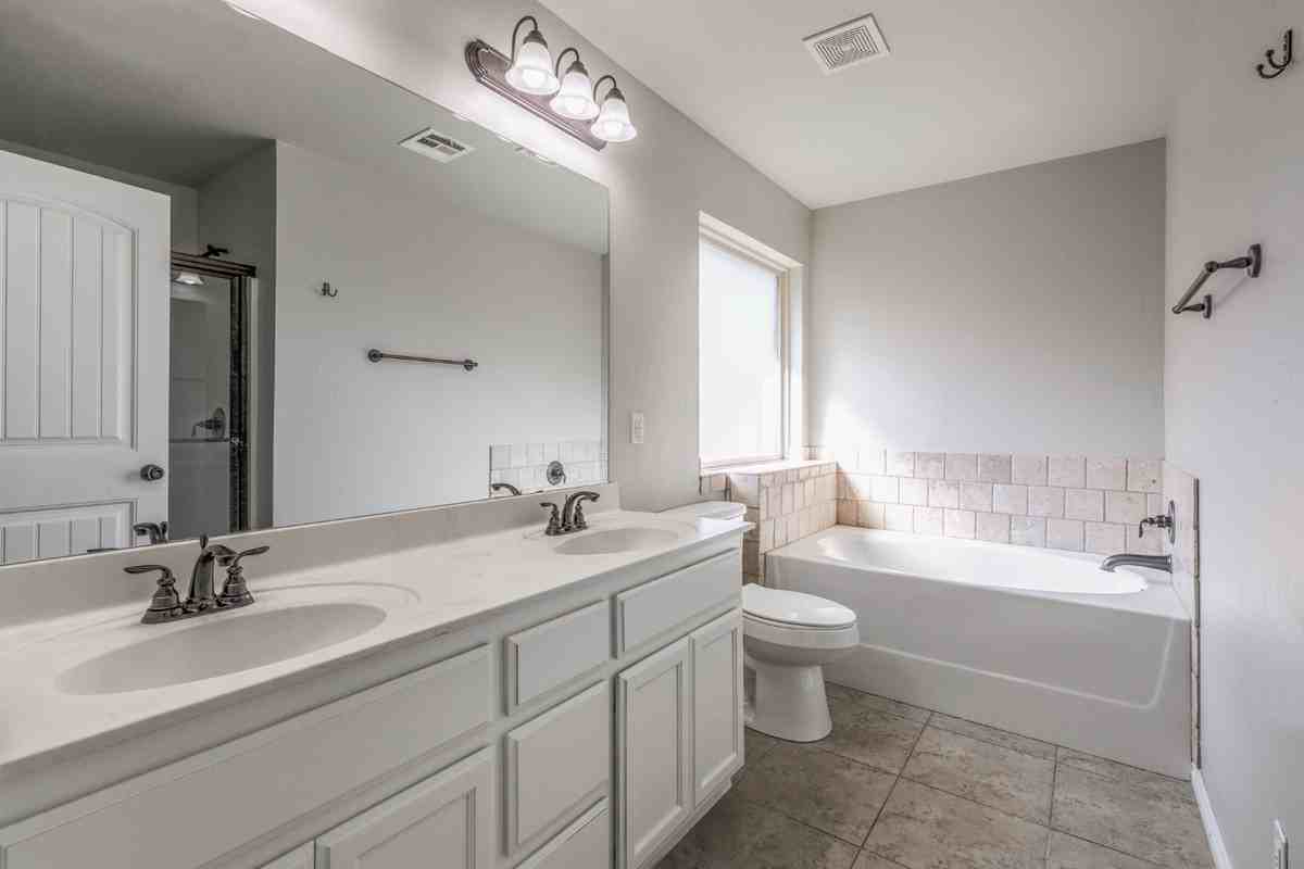 6528 Nw 163rd Ter #1 - Photo 7 of 10