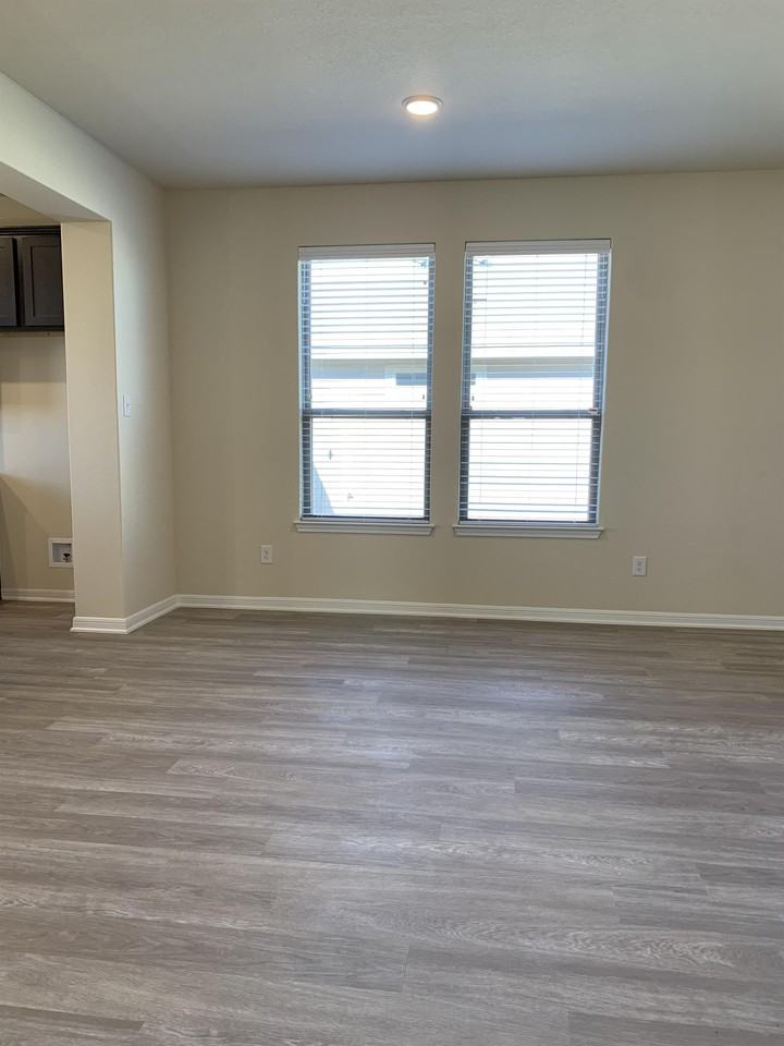 4728 Fawn Valley Dr #1 - Photo 5 of 18