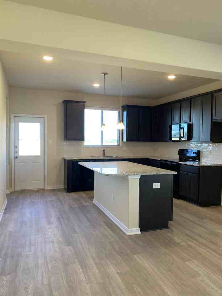 4728 Fawn Valley Dr #1 - Photo 6 of 18