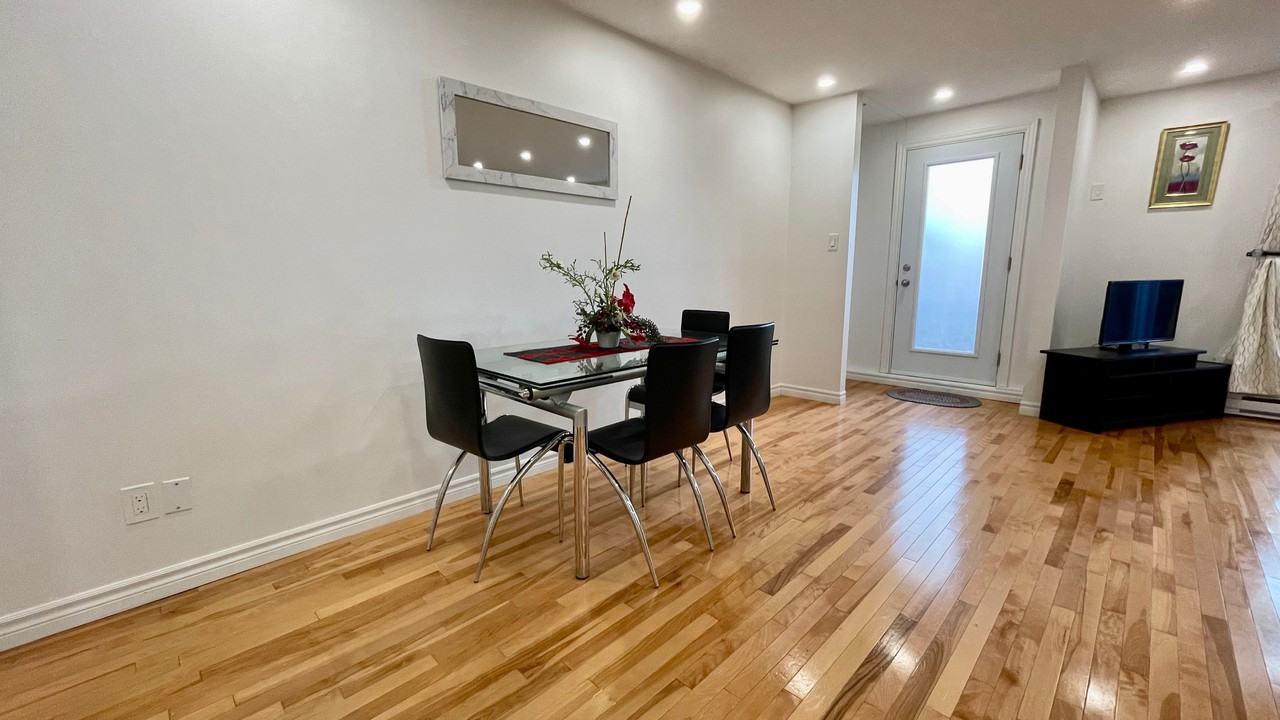 1098 Rue Saint-Timothée - Photo 7 of 28