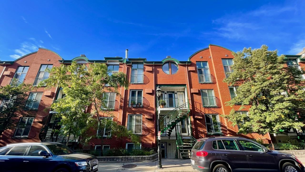 1098 Rue Saint-Timothée