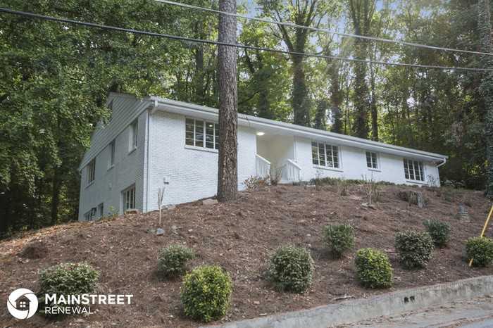 291 Vickers Dr Ne - Photo 2 of 29