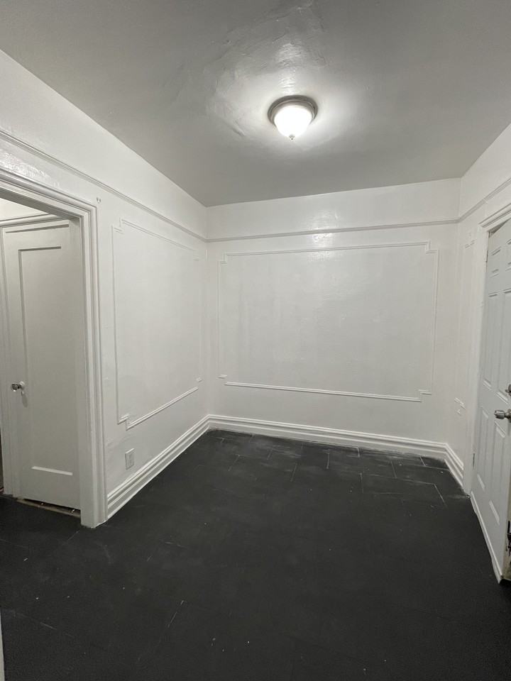 3333 3333 Fish Avenue Unit # 2 - Photo 2 of 7