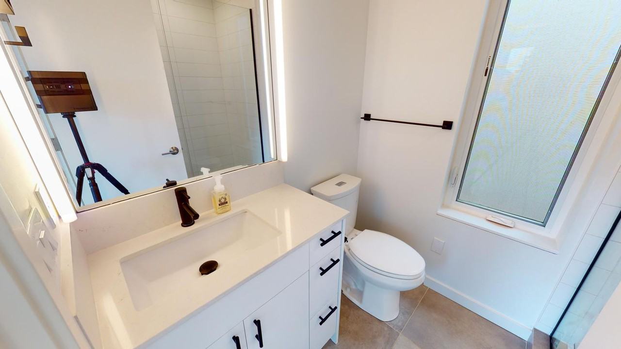 3640 Interlake Ave N - Photo 4 of 17