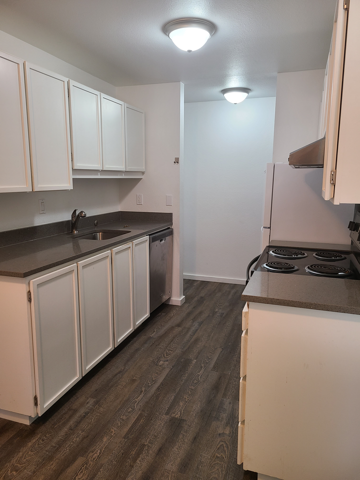 Twin Cedars Apartments - Photo 4 of 14