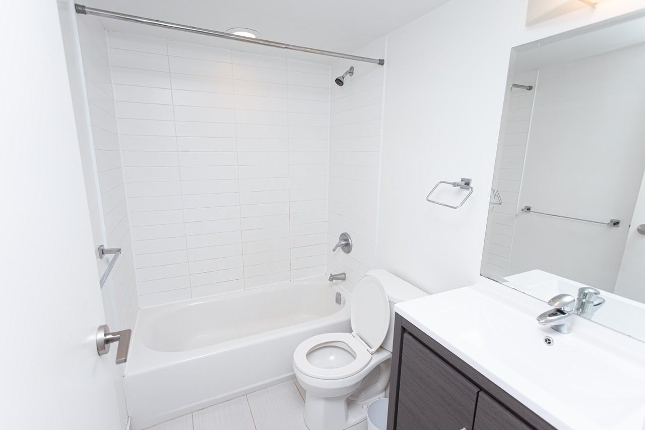 686 Bathurst Street - Photo 3