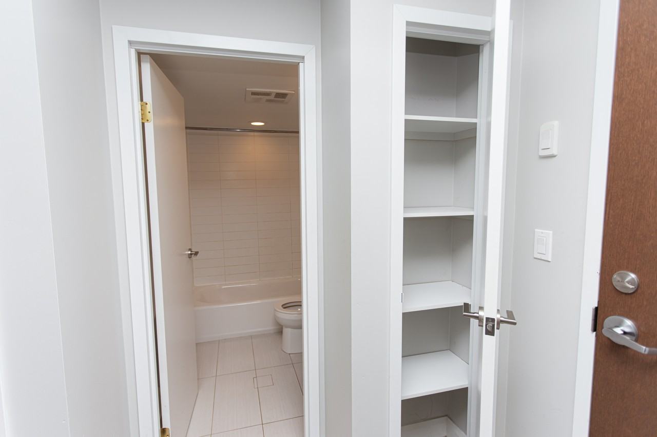 686 Bathurst Street - Photo 7