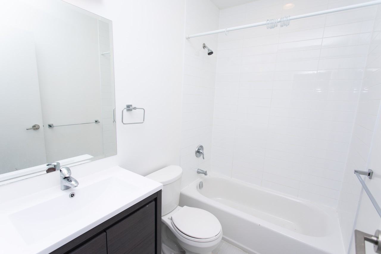 686 Bathurst Street - Photo 4