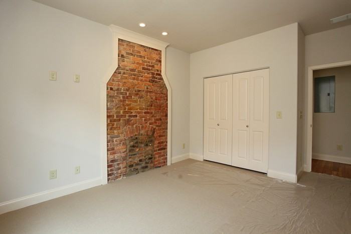 898 N Highland Ave Ne #C - Photo 5 of 7