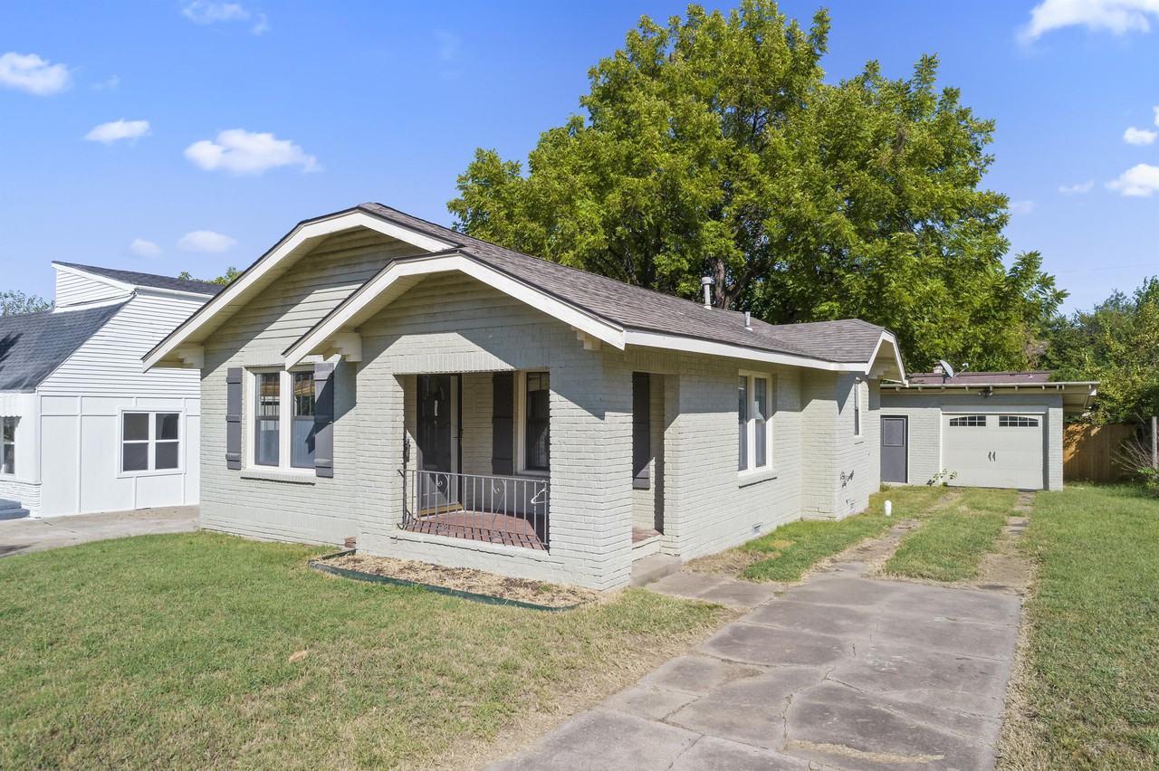 1231 S Richmond Ave #1 - Photo 2 of 18