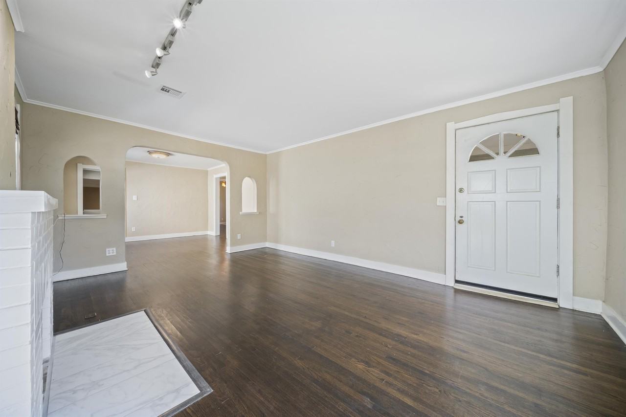 1231 S Richmond Ave #1 - Photo 6 of 18