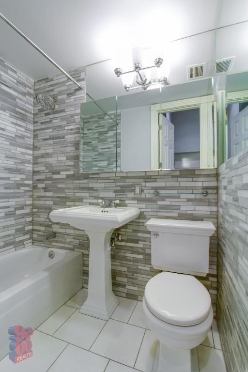 W 14th St #4F - Photo 7 of 7