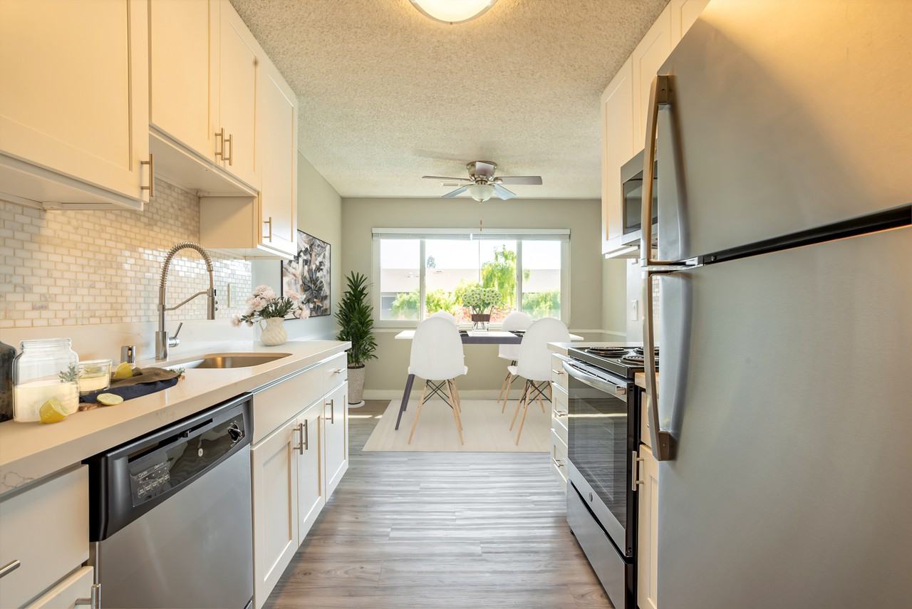 El Portal Apartments - Photo 5 of 49