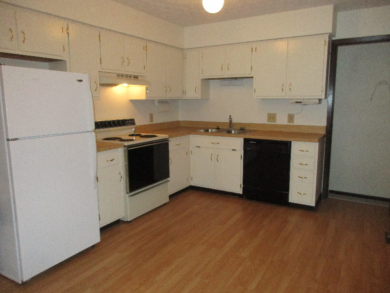 6653 Canaan Cir - Photo 3 of 10