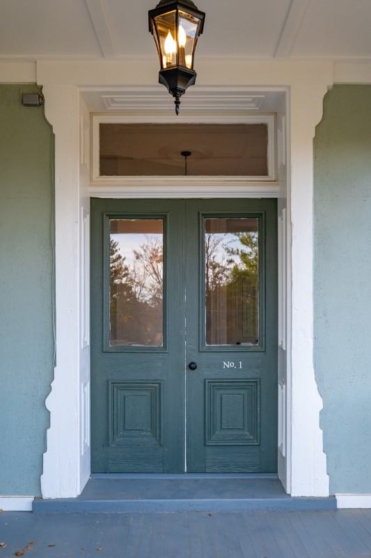 811 Westover Dr - Photo 2 of 22