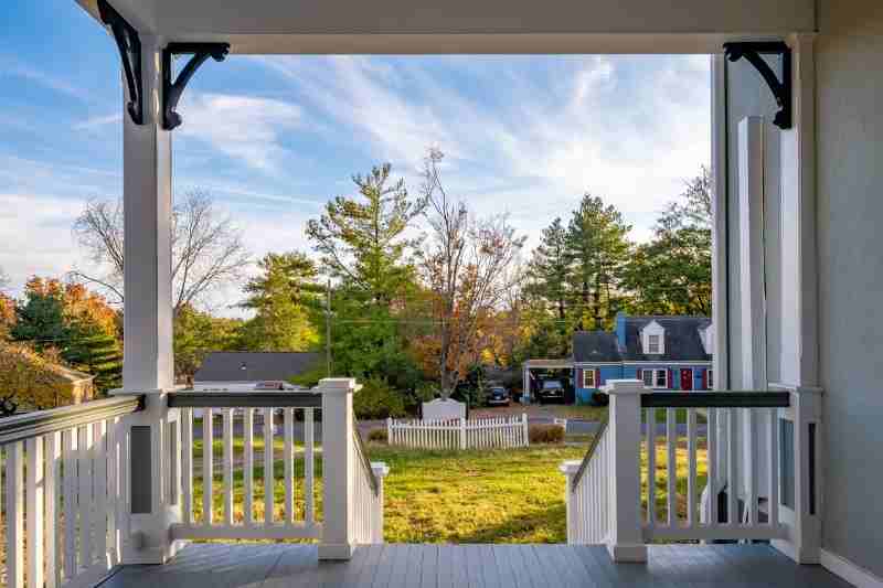 811 Westover Dr - Photo 3 of 22