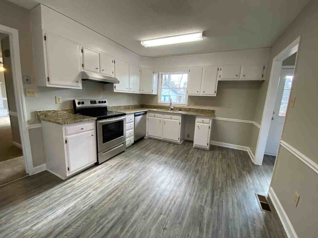 216 Woods Ream Dr - Photo 4 of 20