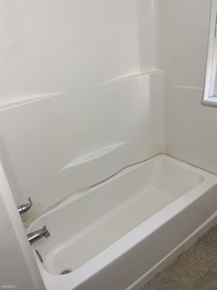 2304 Crown Pl Nw - Photo 2 of 31