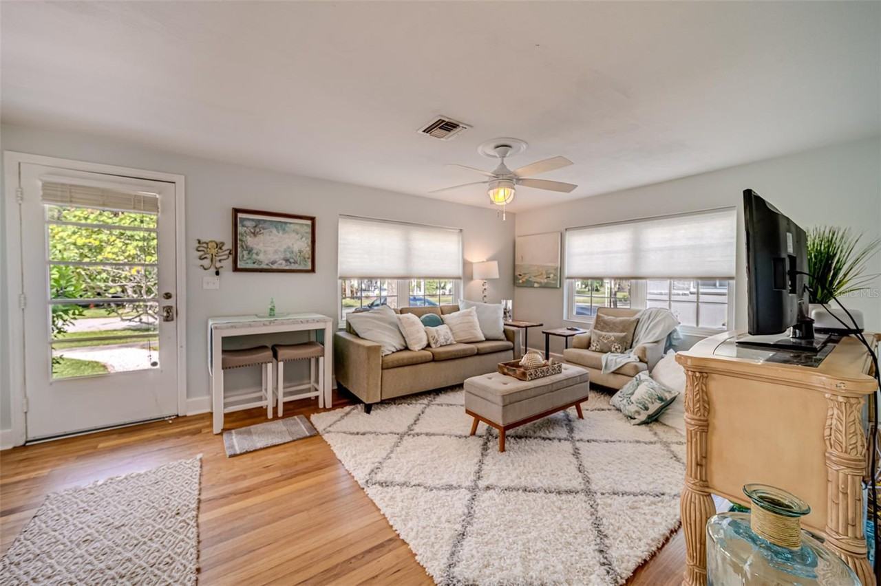 741 Lantana Ave - Photo 2 of 25