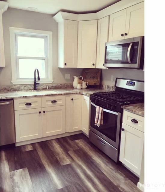 7609 Edgebrook Dr - Photo 3 of 16