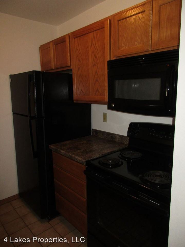 North Randall Avenue - Photo 3 of 13