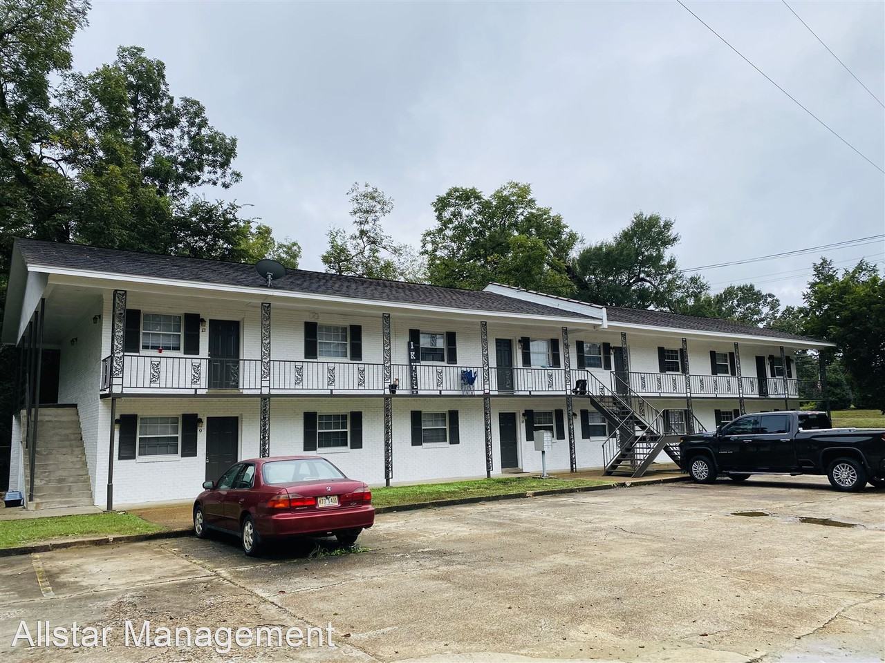 215 Louisville Street - Photo 2 of 2