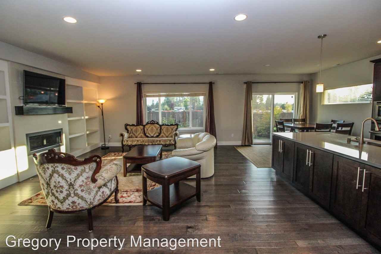 106 176th Pl Sw - Photo 2 of 31