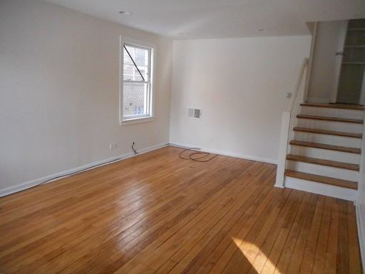 8617 S Bennett Ave - Photo 2 of 13