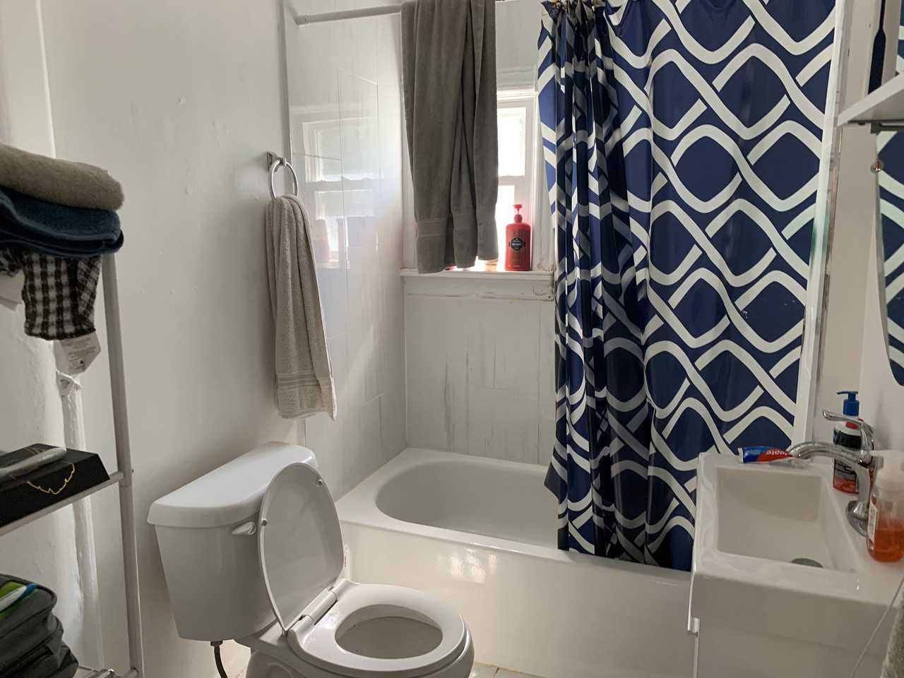 17 Victoria Ave #2 - Photo 2 of 10