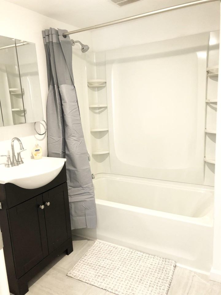 296 Turner St - Photo 6 of 29