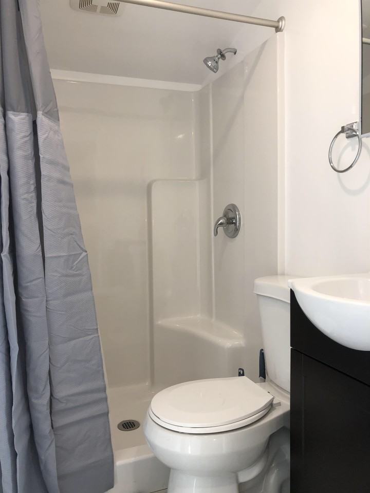 296 Turner St - Photo 7 of 29