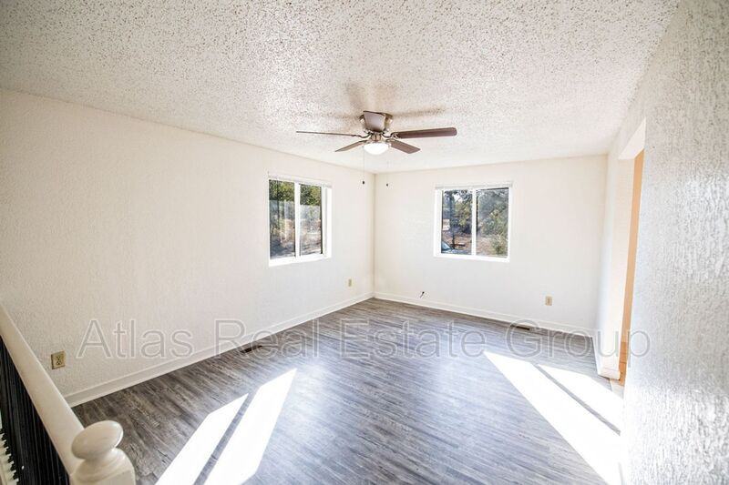 2003 W Caspian Pl - Photo 3 of 32