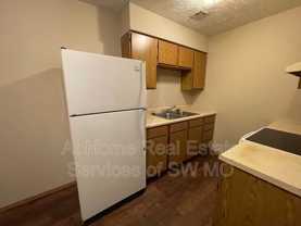 1306 E Mcdaniel St #8 - Photo 1 of 1