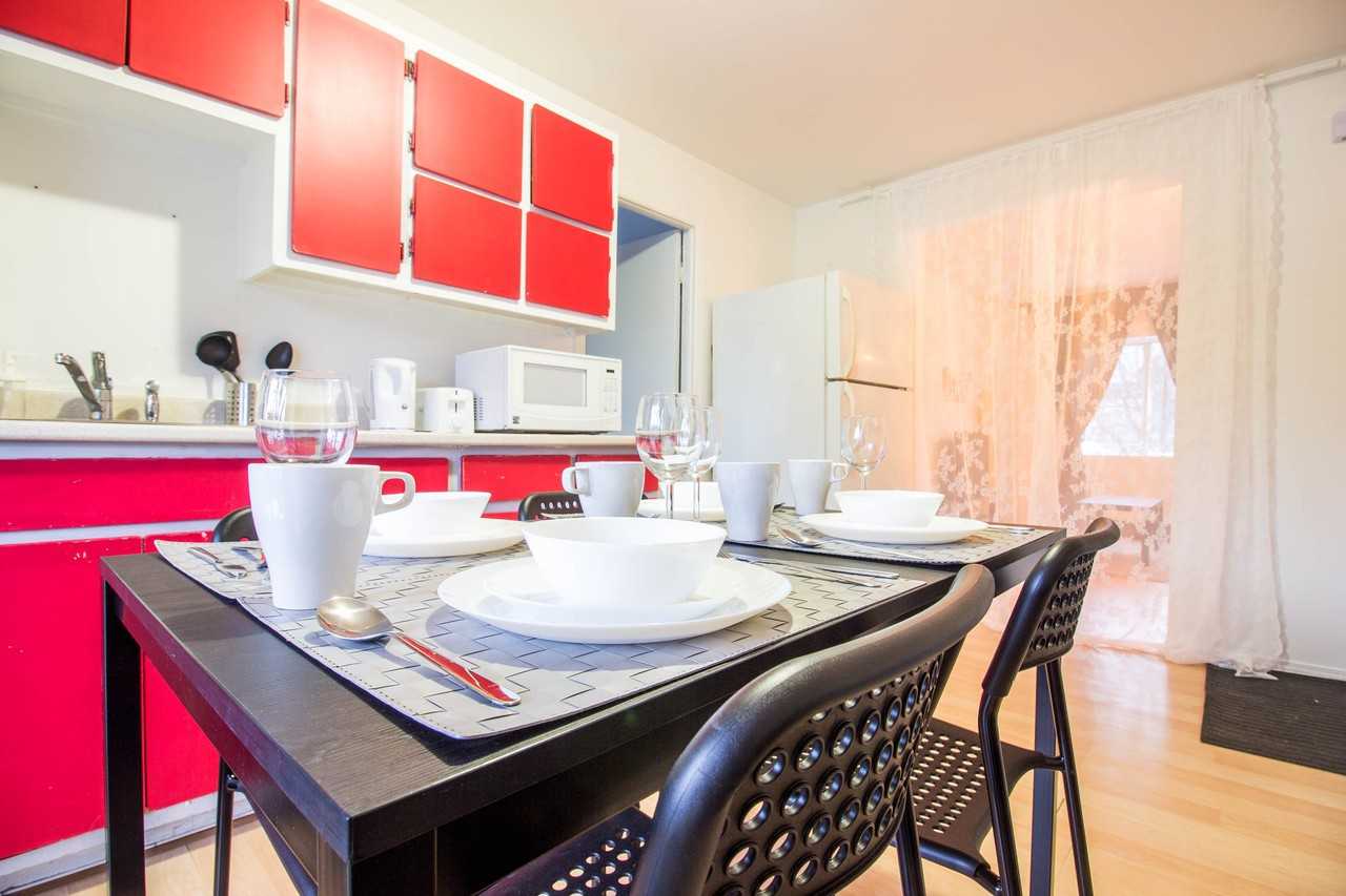 4441 Avenue Laval - Photo 3 of 10