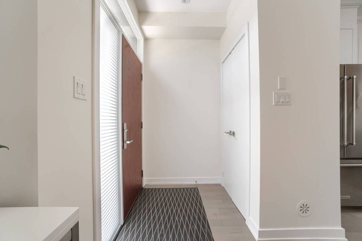 4020 Parkside Village Drive - Photo 4 of 39