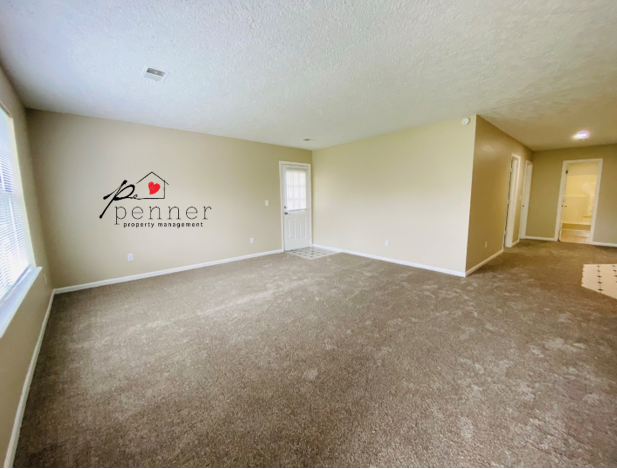 401 Northeast Austin Street #B - Photo 2 of 10